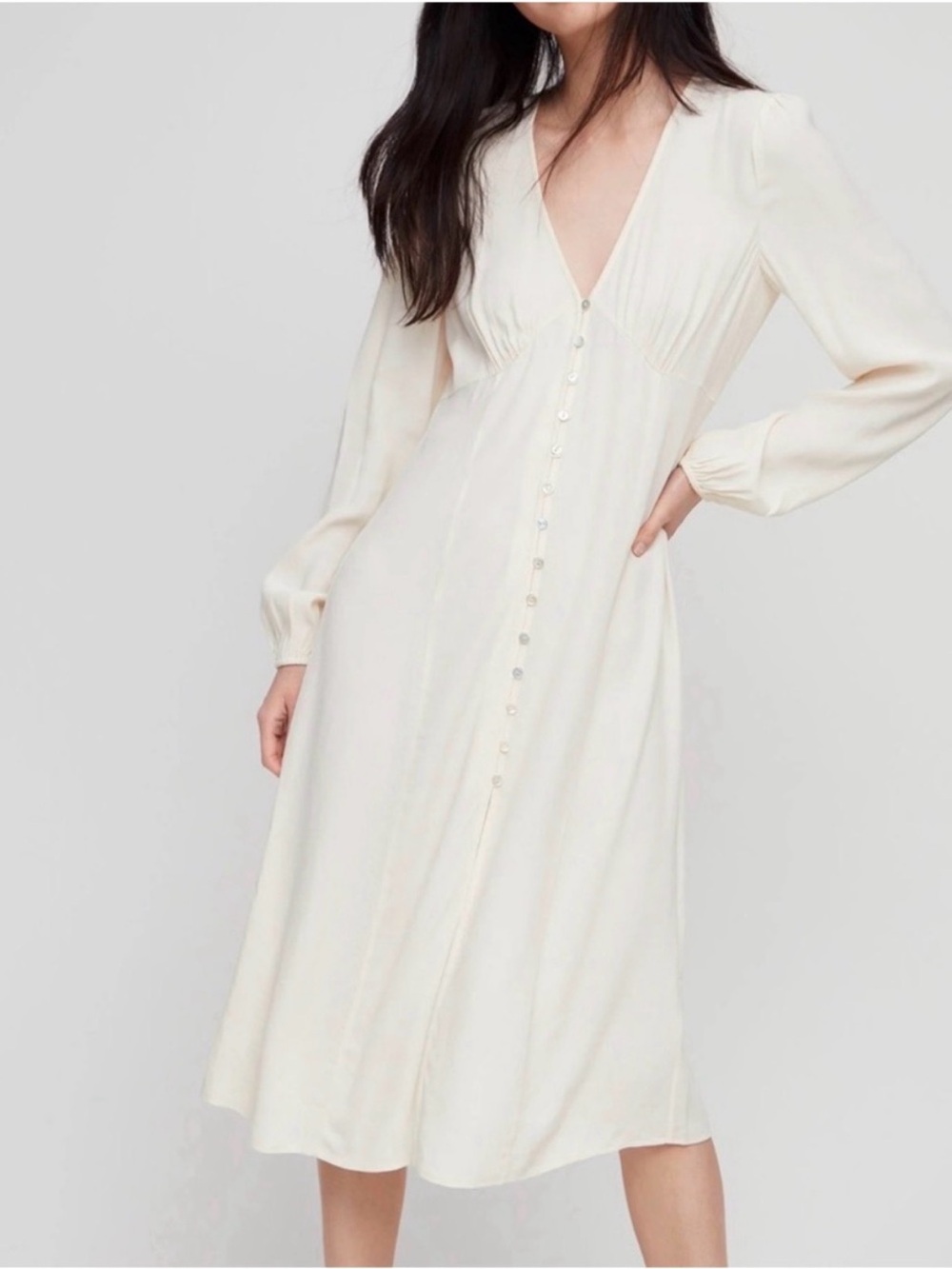 Aritzia Wilfred Gallery dress V-Neck Ivory Button Front Midi Dress